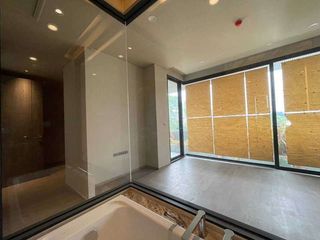 For sale 3 bed condo in Phaya Thai, Bangkok