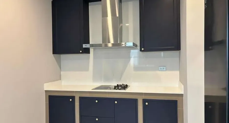 Haus zur Miete mit 5 Zimmer in Bang Phli, Samut Prakan