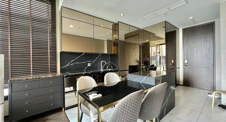 For rent 2 bed condo in Khlong Toei, Bangkok