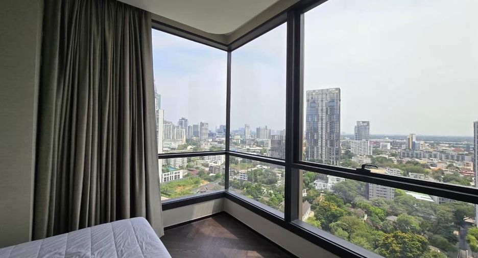 For rent 2 bed condo in Khlong Toei, Bangkok
