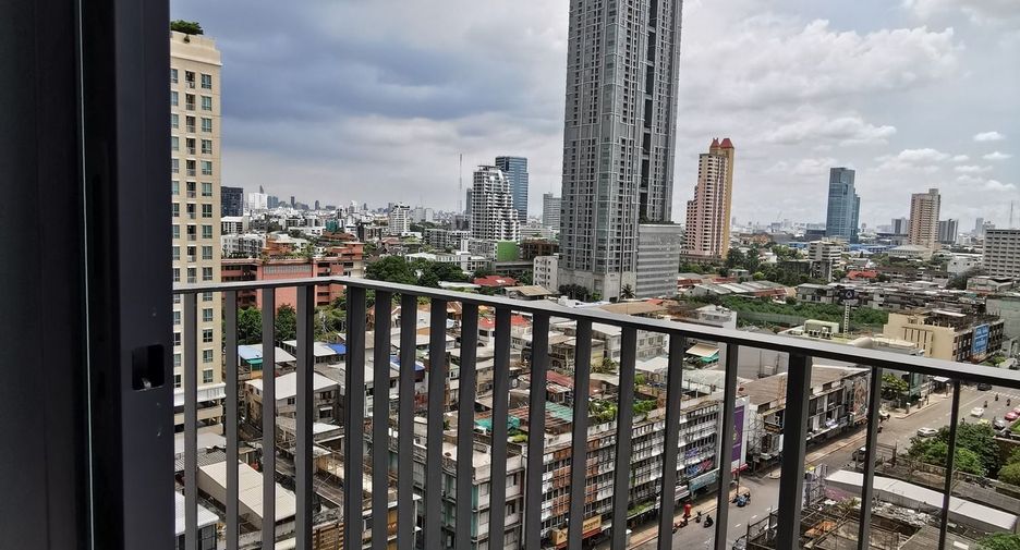 For sale 1 bed condo in Phaya Thai, Bangkok