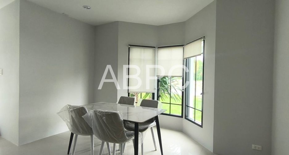 Haus zur Miete mit 3 Zimmer in Bang Lamung, Chonburi