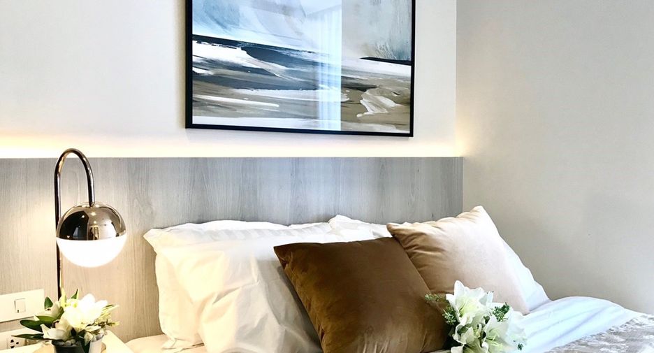 For rent 2 bedrooms condo in Watthana, Bangkok