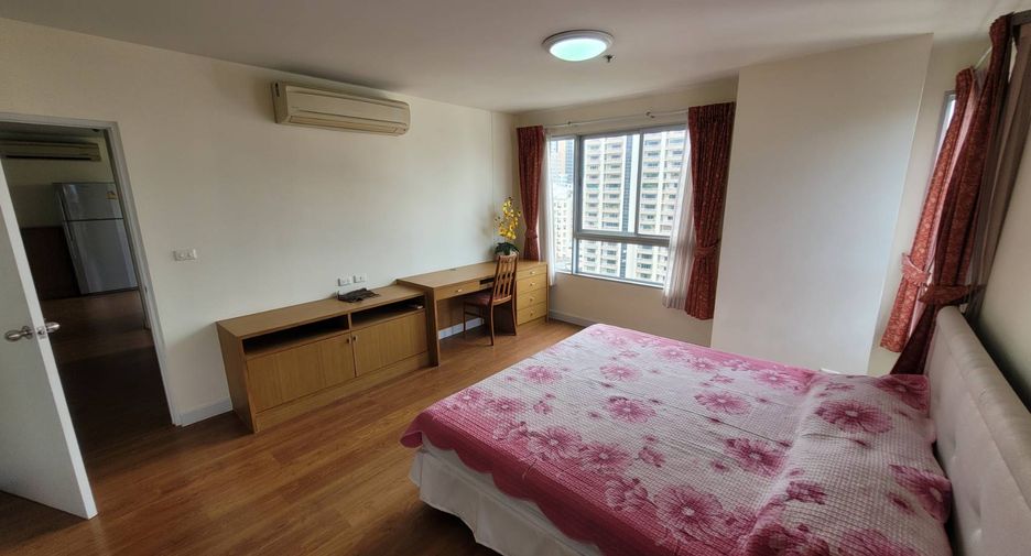 For rent 2 bedrooms condo in Khlong Toei, Bangkok