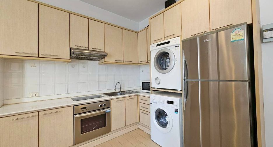 Condo en alquiler de 2 habitaciones en Khlong Toei, Bangkok