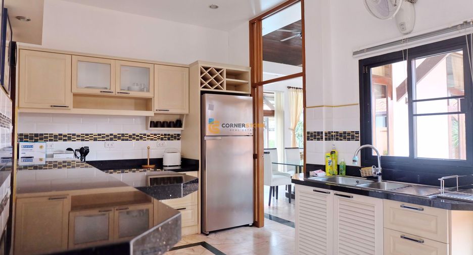 For rent 3 bedrooms house in East Pattaya, Pattaya