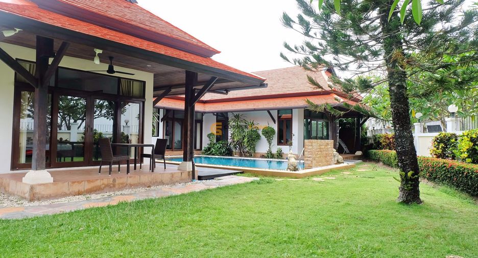 For rent 3 bedrooms house in East Pattaya, Pattaya