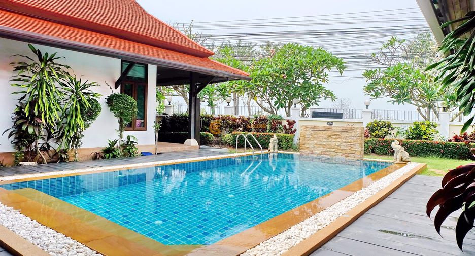 For rent 3 bedrooms house in East Pattaya, Pattaya