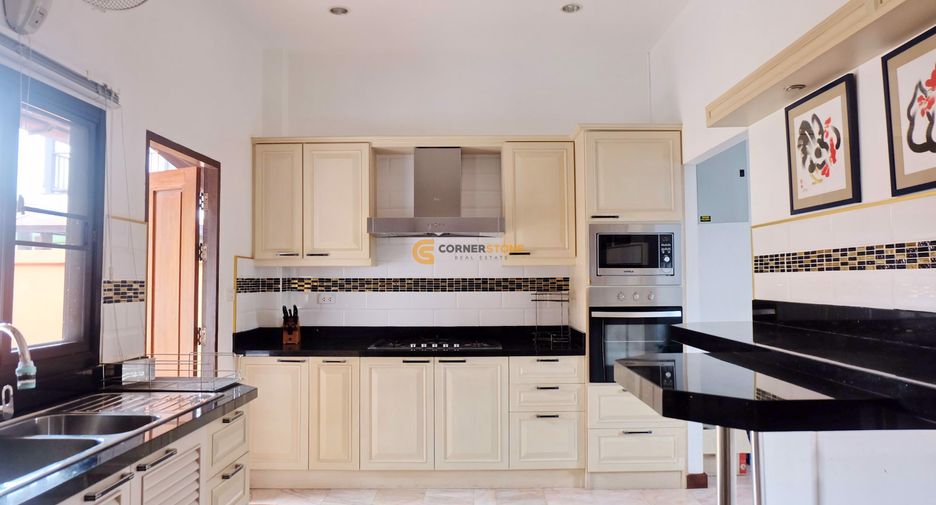 For rent 3 bedrooms house in East Pattaya, Pattaya