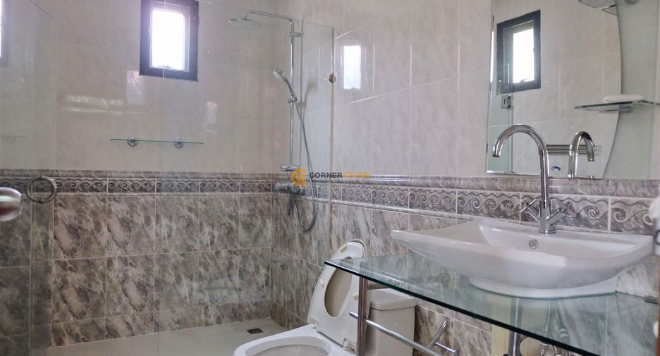 For rent 3 bedrooms house in East Pattaya, Pattaya