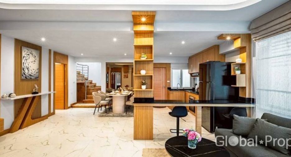 ขาย 4 ห้องนอน บ้านเดี่ยว ใน บางละมุง, ชลบุรี