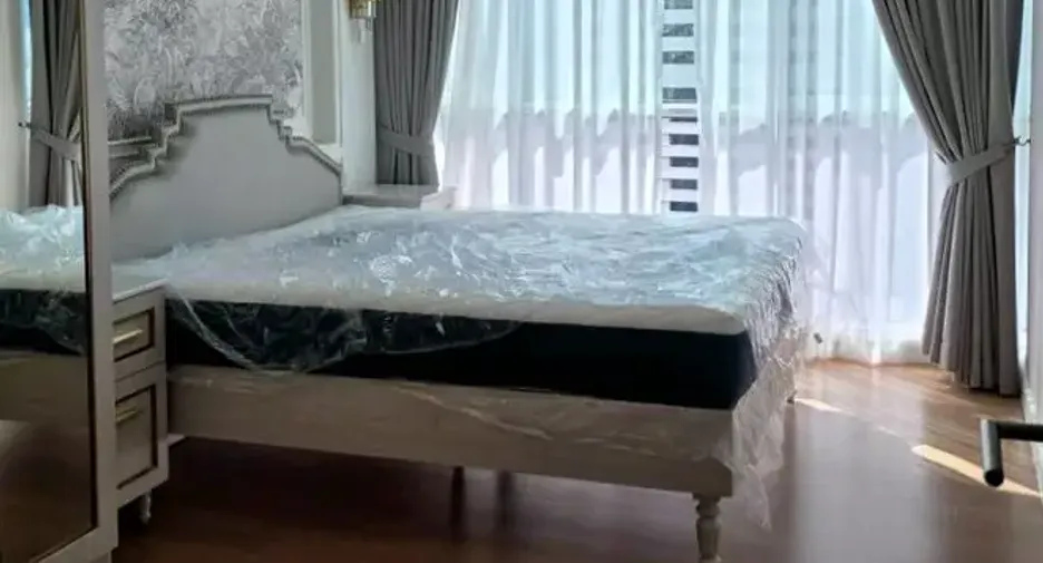 Condo en alquiler de 1 habitaciones en Bang Rak, Bangkok