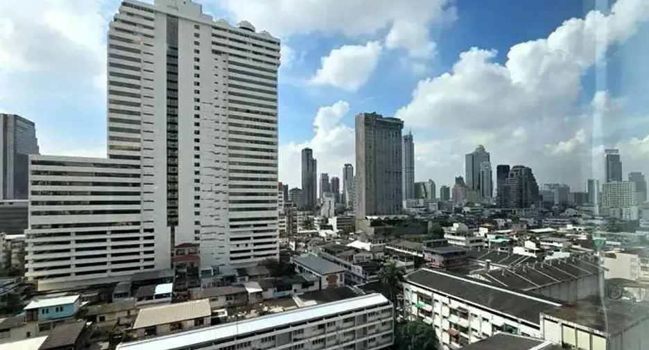 Condo en alquiler de 1 habitaciones en Bang Rak, Bangkok
