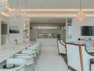 For rent and for sale 4 bedrooms condo in Pathum Wan, Bangkok