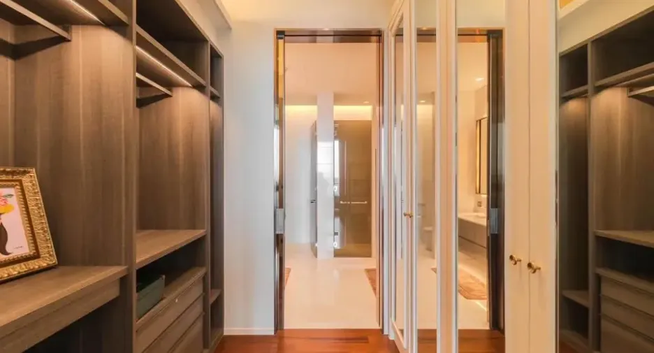 For rent and for sale 4 bedrooms condo in Pathum Wan, Bangkok