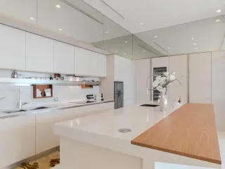 For rent and for sale 4 bedrooms condo in Pathum Wan, Bangkok