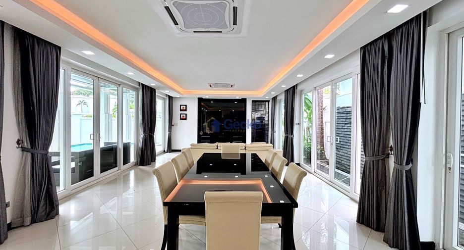 For sale 4 ベッドルーム house in Bang Lamung, Chonburi