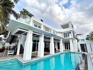 Haus zum Kauf mit 4 Zimmer in Bang Lamung, Chonburi