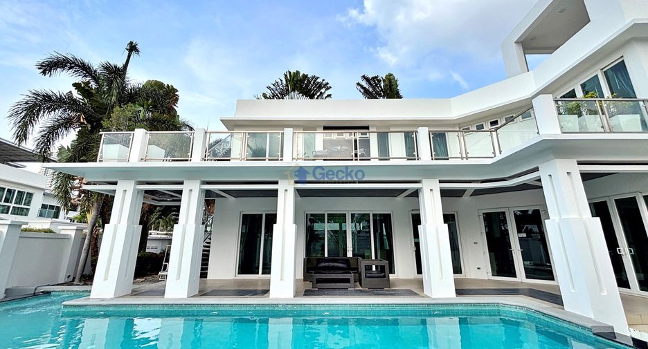 For sale 4 ベッドルーム house in Bang Lamung, Chonburi