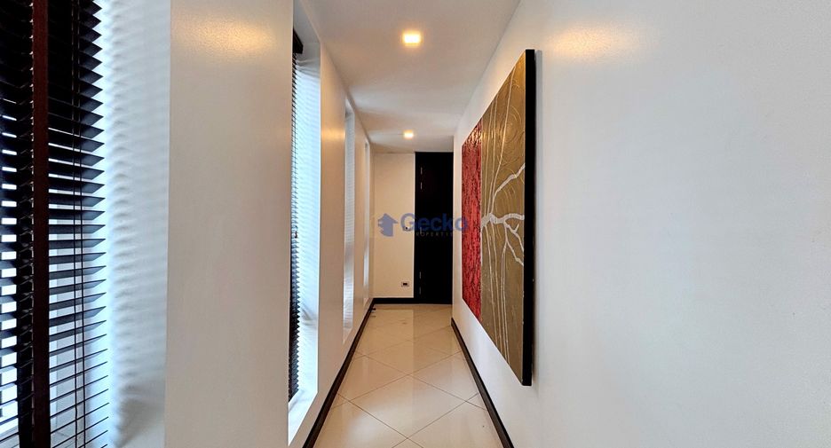 For sale 4 ベッドルーム house in Bang Lamung, Chonburi