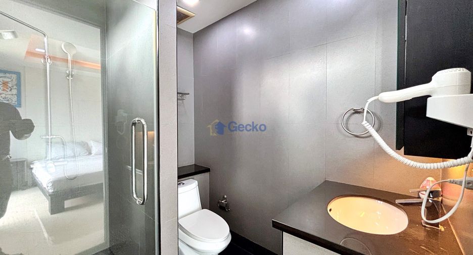 For sale 4 ベッドルーム house in Bang Lamung, Chonburi