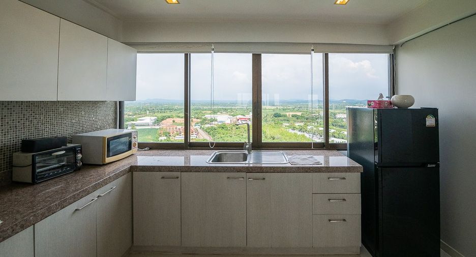 For sale 3 ベッドルーム condo in Sattahip, Chonburi