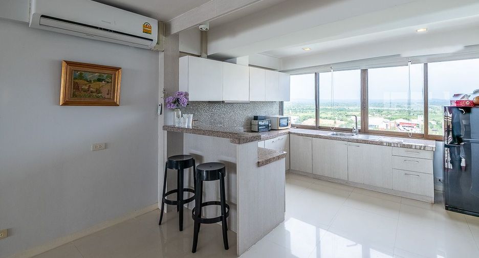 For sale 3 ベッドルーム condo in Sattahip, Chonburi