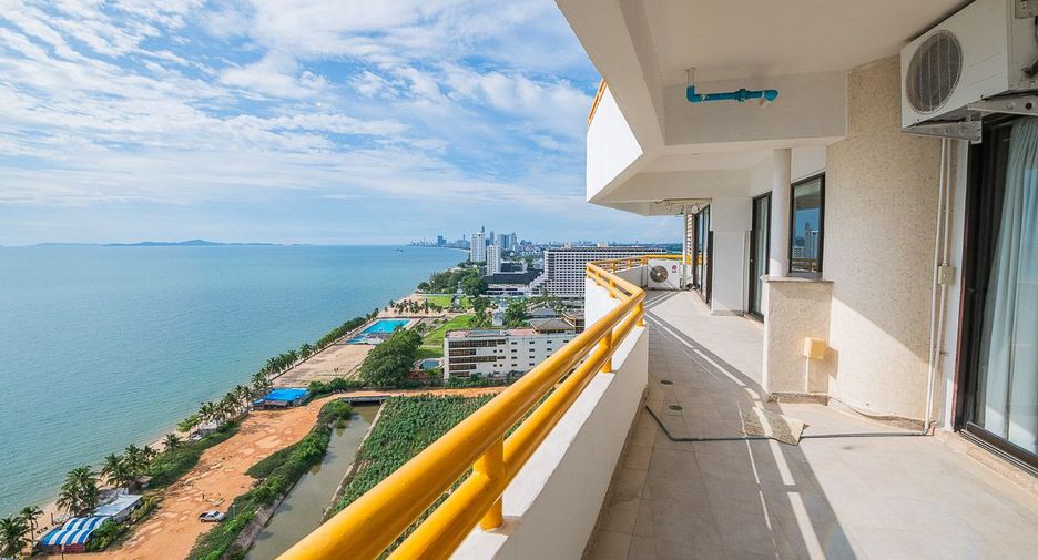 For sale 3 ベッドルーム condo in Sattahip, Chonburi