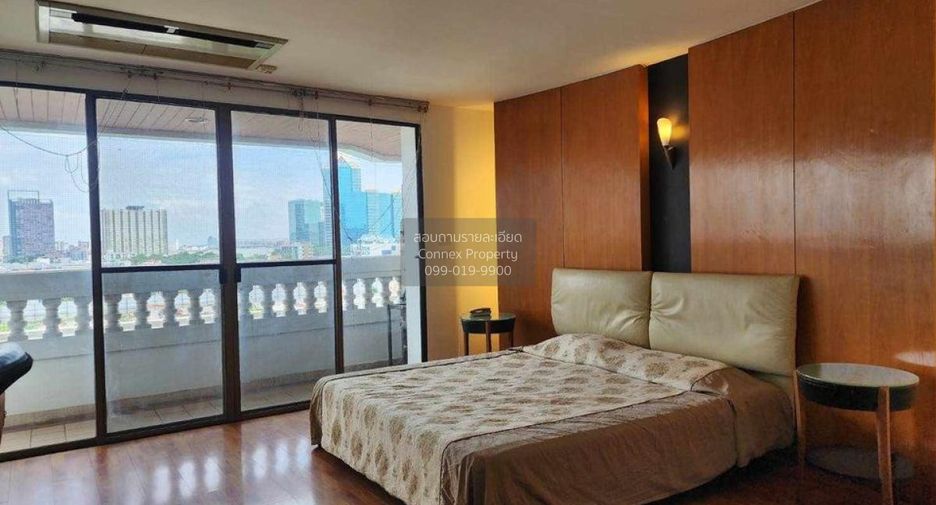 For rent 4 bedrooms condo in Chatuchak, Bangkok