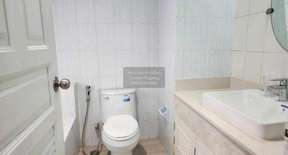 For rent 4 bedrooms condo in Chatuchak, Bangkok