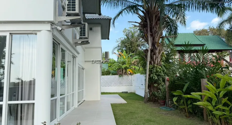 Haus zur Miete mit 5 Zimmer in Huay Yai, Pattaya