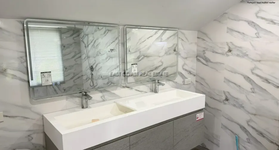 Haus zur Miete mit 5 Zimmer in Huay Yai, Pattaya