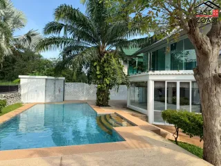 Haus zur Miete mit 5 Zimmer in Bang Lamung, Chonburi