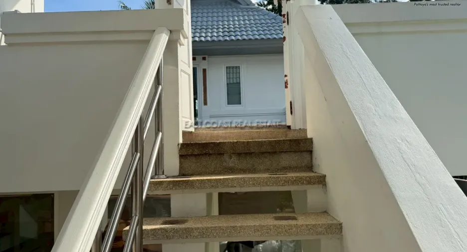 Haus zur Miete mit 5 Zimmer in Huay Yai, Pattaya