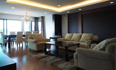 For rent 3 bedrooms condo in Sathon, Bangkok
