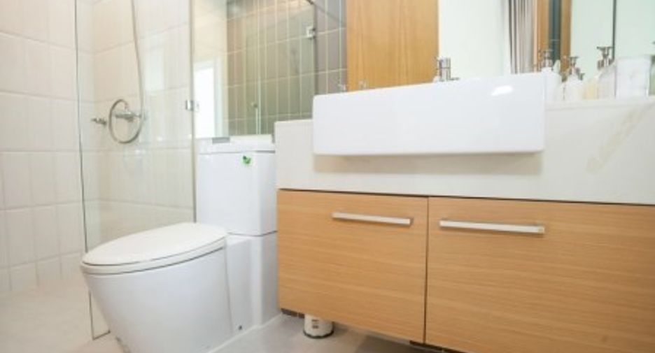 Аренда и продажа 1 кровать кондо в Щаттхана, Бангкок