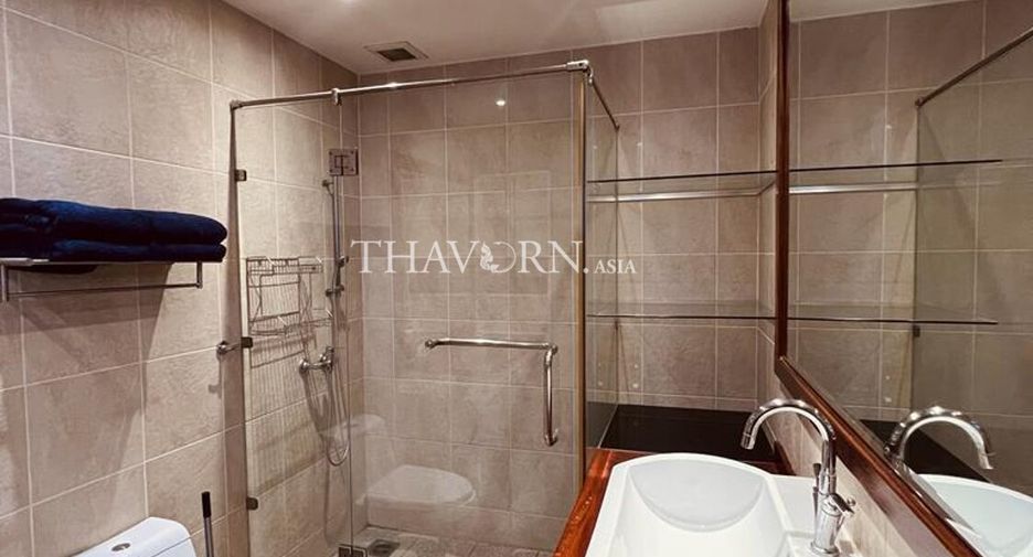 For sale 3 bedrooms condo in Bang Lamung, Chonburi