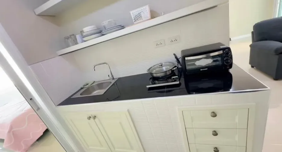 Casa adosada en venta de 4 habitaciones en Bang Lamung, Chonburi