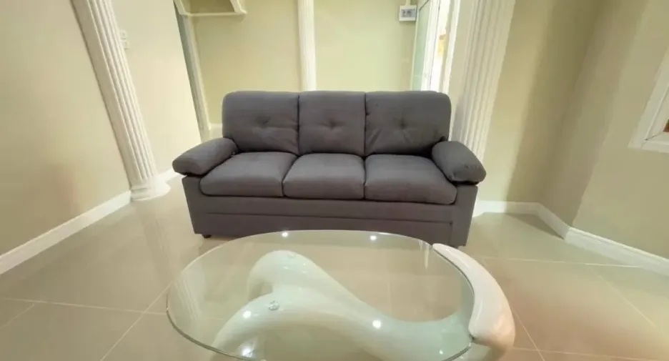 Casa adosada en venta de 4 habitaciones en Bang Lamung, Chonburi