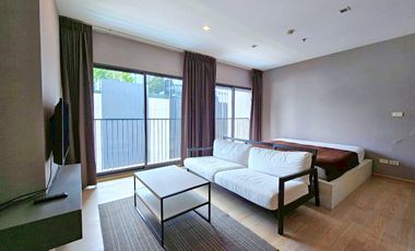 For rent studio condo in Khlong Toei, Bangkok