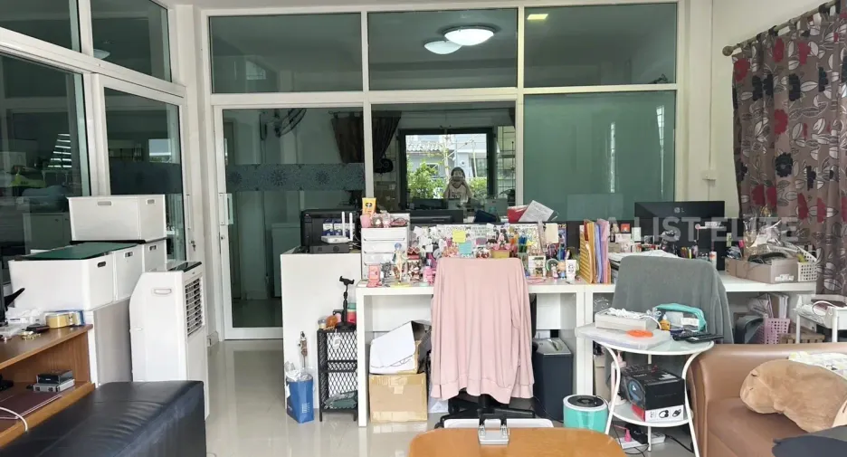 For sale 3 bedrooms condo in Bang Kapi, Bangkok