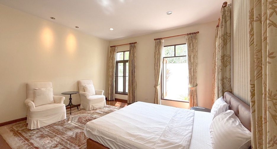 For sale 5 bedrooms house in Sattahip, Chonburi