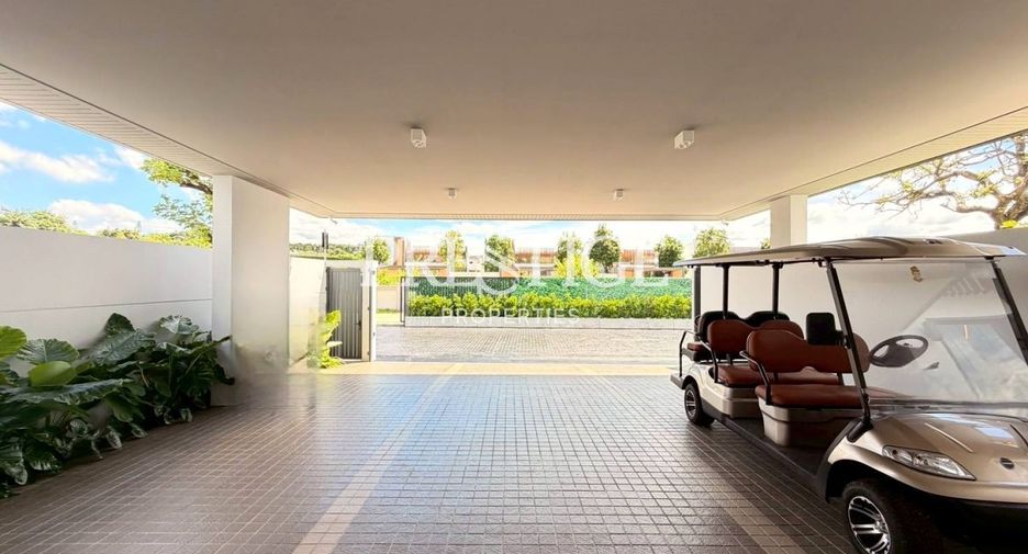 For sale 3 bedrooms house in East Pattaya, Pattaya