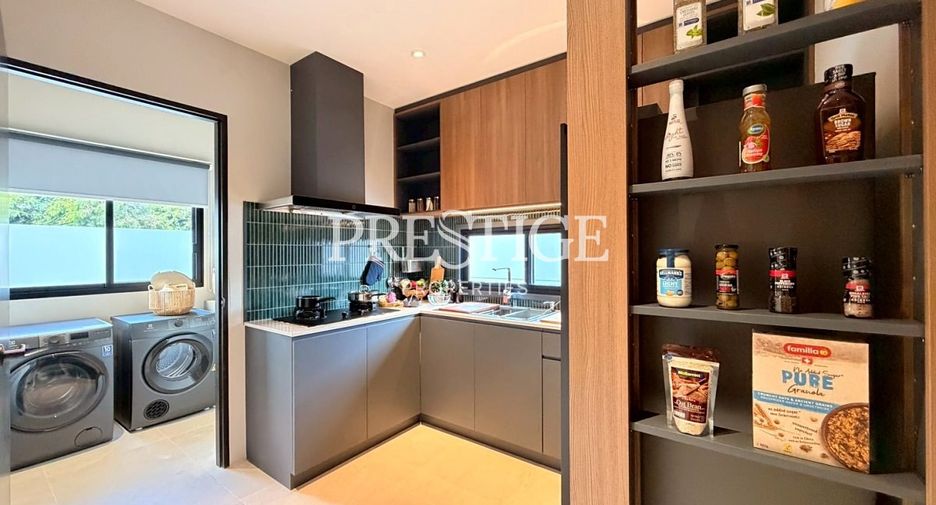 For sale 3 bedrooms house in East Pattaya, Pattaya