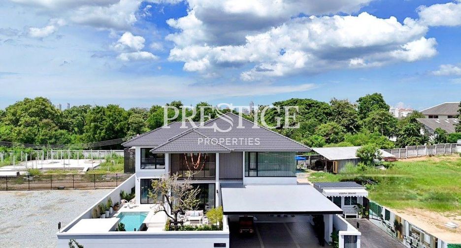 For sale 3 bedrooms house in East Pattaya, Pattaya