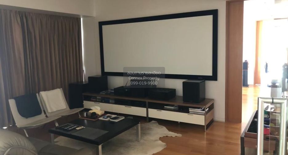 For rent 4 bedrooms condo in Sathon, Bangkok