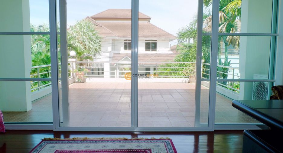 For rent そして for sale 4 ベッドルーム house in Bang Lamung, Chonburi