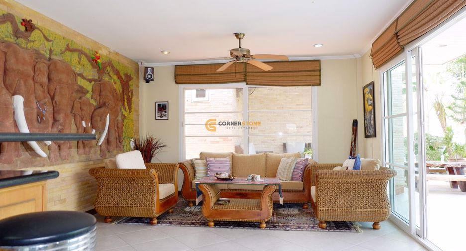 For rent そして for sale 4 ベッドルーム house in Bang Lamung, Chonburi