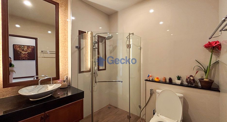 Casa en venta de 4 habitaciones en Bang Lamung, Chonburi