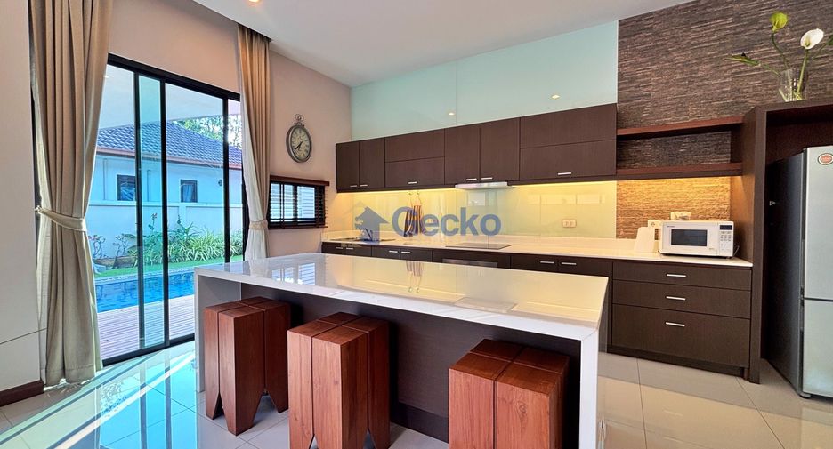 Casa en venta de 4 habitaciones en Bang Lamung, Chonburi